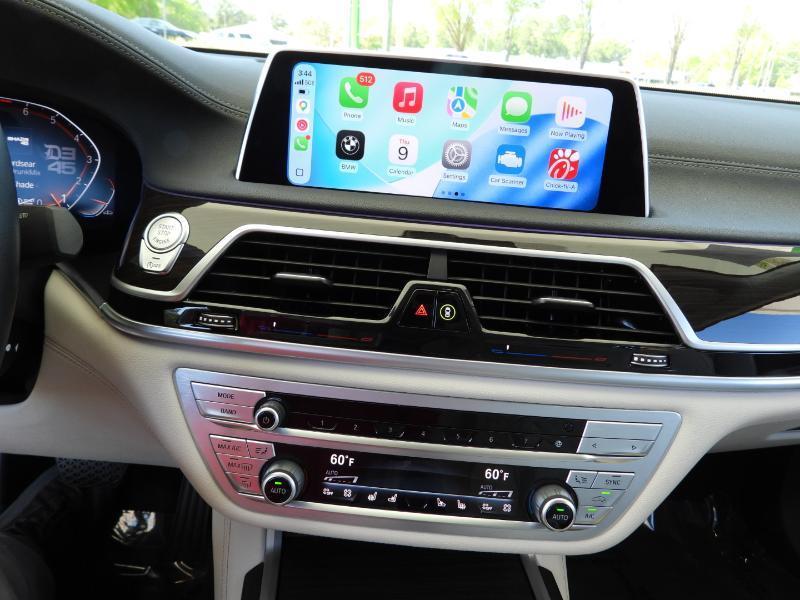 BMW 7-Series 740i 2021