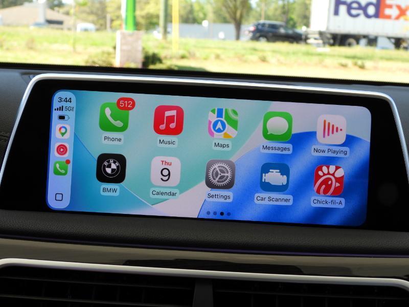 BMW 7-Series 740i 2021