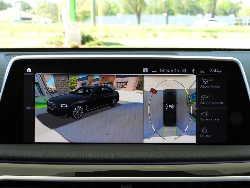 BMW 7-Series 740i 2021