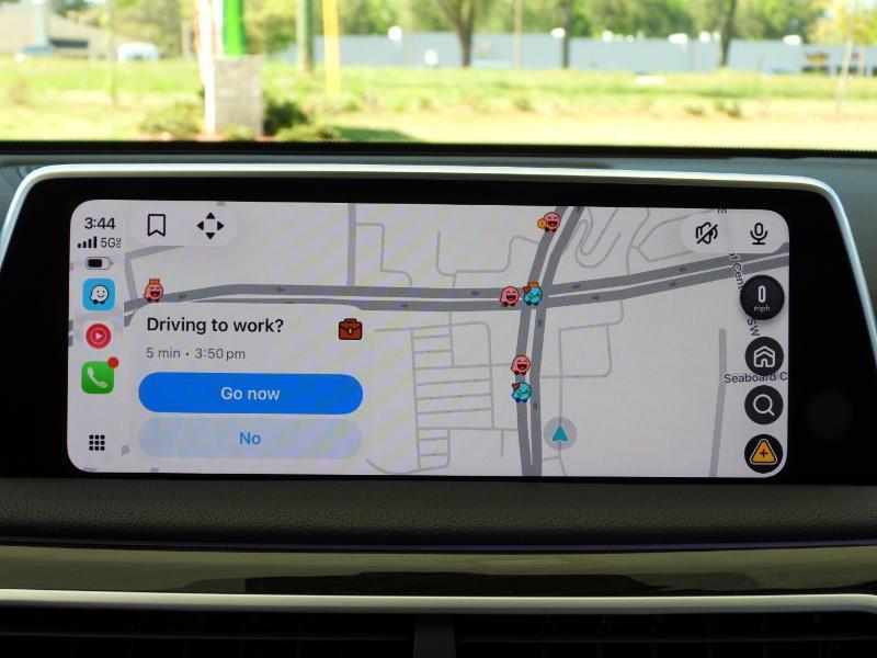 BMW 7-Series 740i 2021