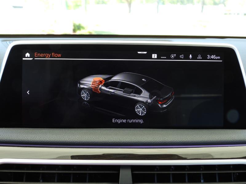 BMW 7-Series 740i 2021