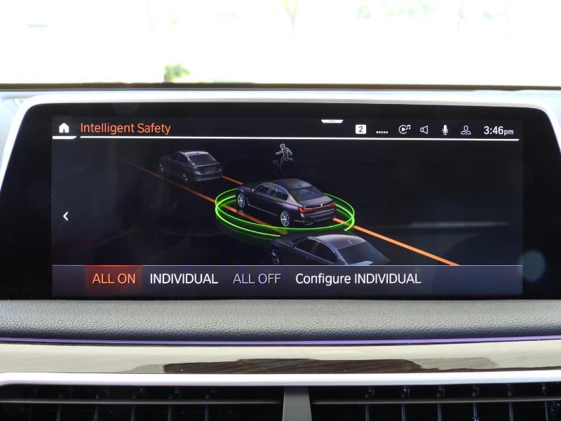 BMW 7-Series 740i 2021