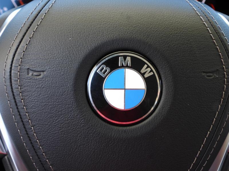 BMW 7-Series 740i 2021