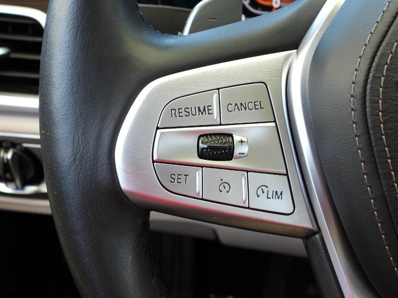 BMW 7-Series 740i 2021