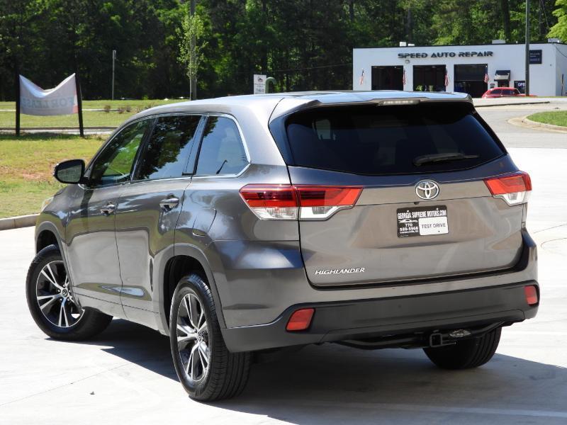 Toyota Highlander LE FWD I4 2017