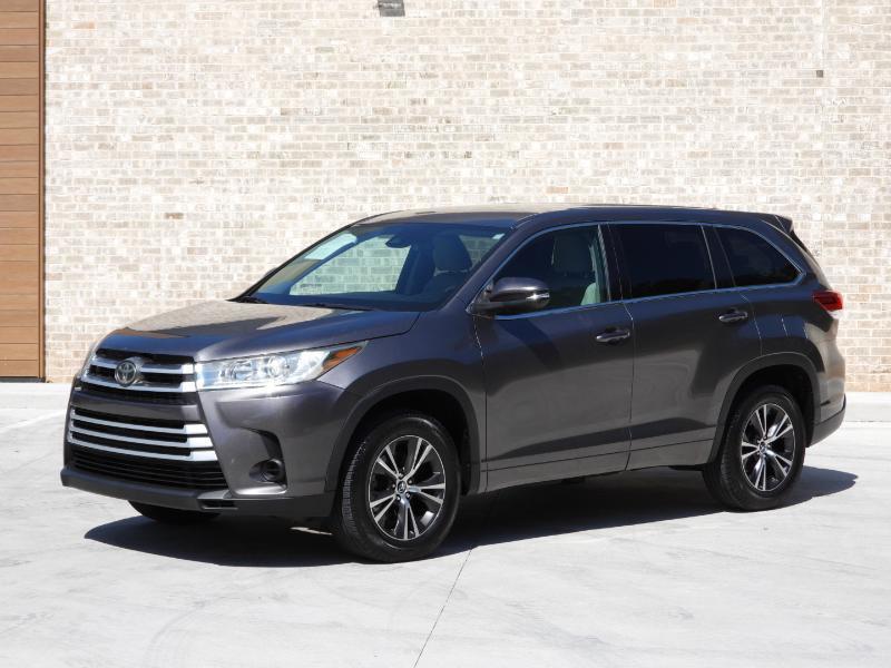 Toyota Highlander LE FWD I4 2017