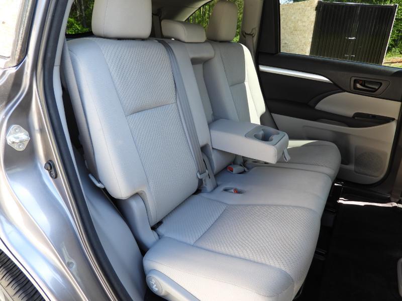 Toyota Highlander LE FWD I4 2017