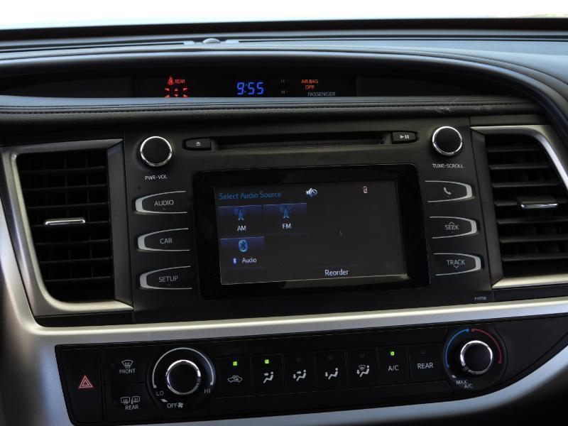 Toyota Highlander LE FWD I4 2017