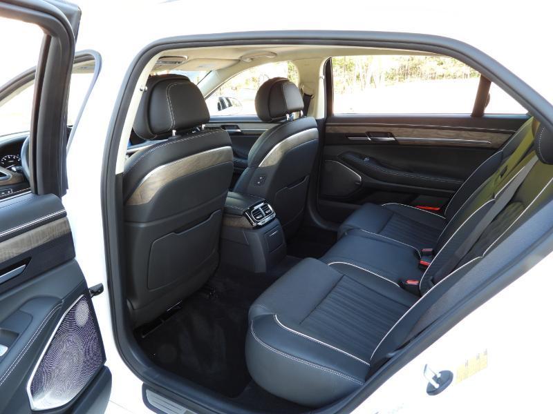 Genesis G90 Premium 2020