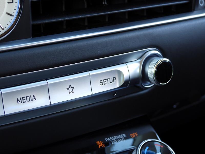 Genesis G90 Premium 2020