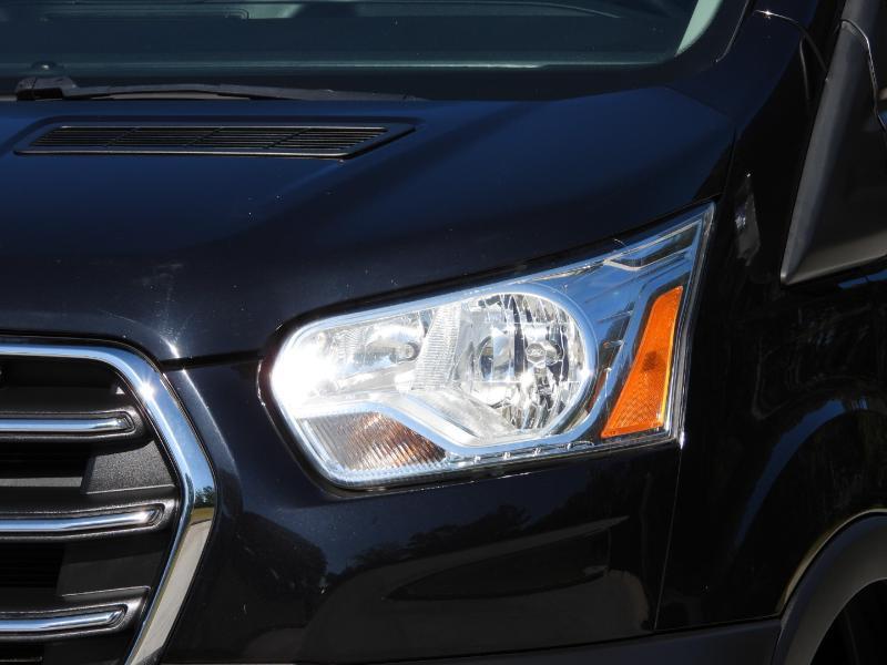 Ford Transit 250 Van Low Roof w/Sliding Pass. 130-in. WB 2020