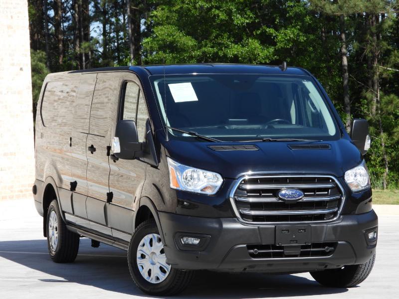 Ford Transit 250 Van Low Roof w/Sliding Pass. 130-in. WB 2020