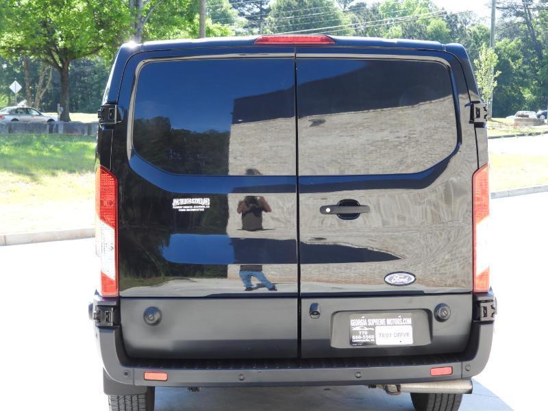 Ford Transit 250 Van Low Roof w/Sliding Pass. 130-in. WB 2020