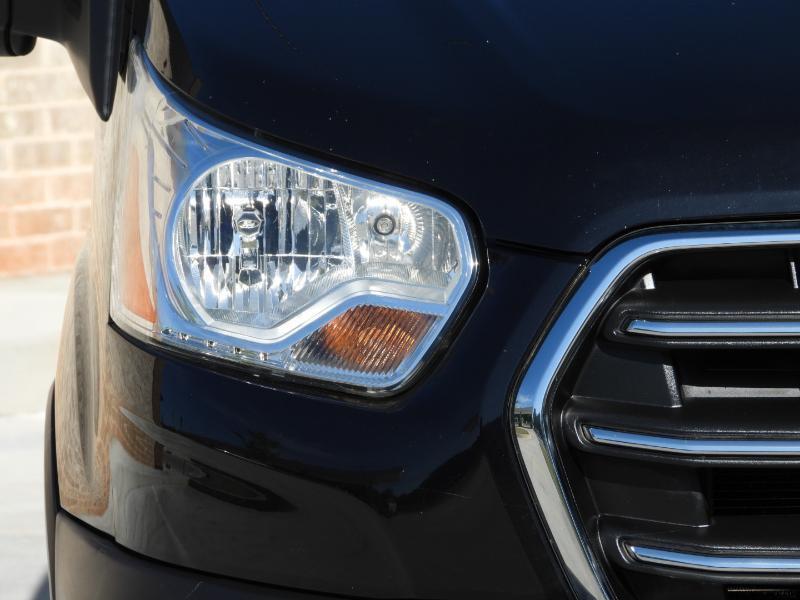 Ford Transit 250 Van Low Roof w/Sliding Pass. 130-in. WB 2020