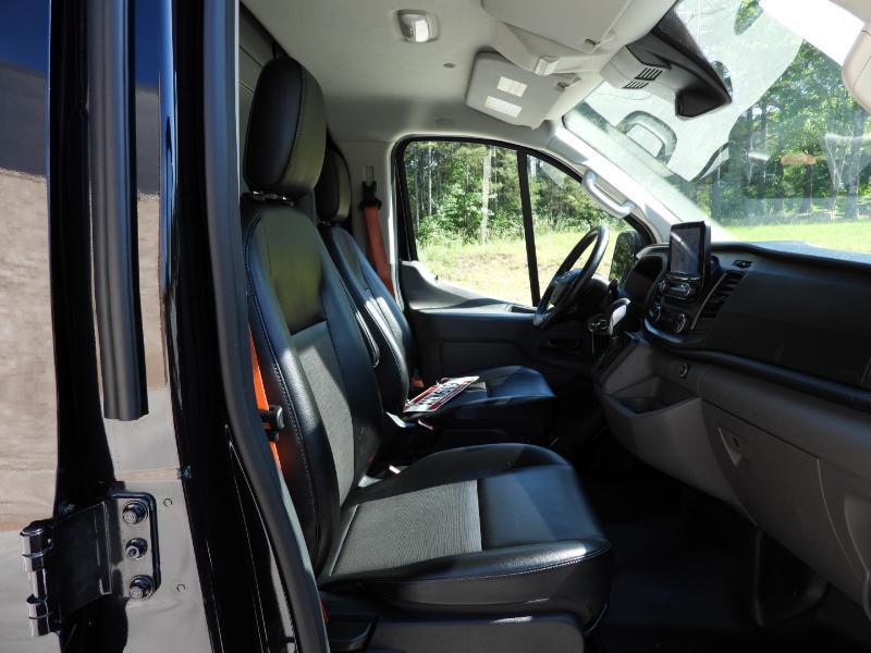 Ford Transit 250 Van Low Roof w/Sliding Pass. 130-in. WB 2020