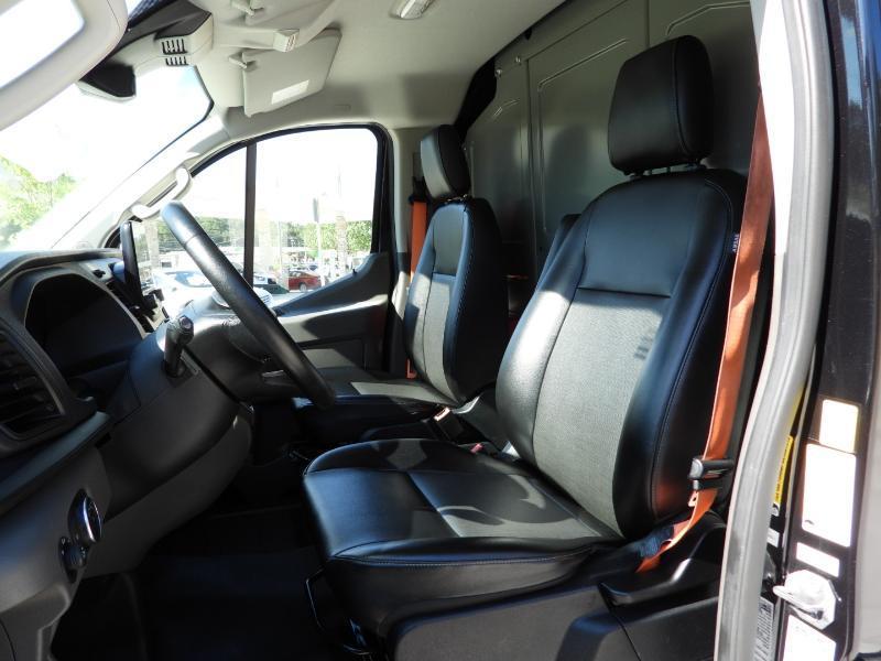Ford Transit 250 Van Low Roof w/Sliding Pass. 130-in. WB 2020