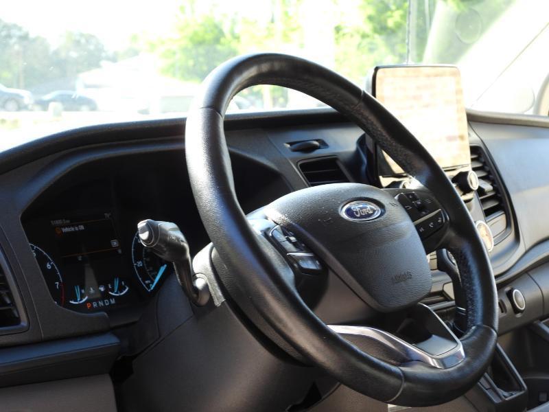 Ford Transit 250 Van Low Roof w/Sliding Pass. 130-in. WB 2020