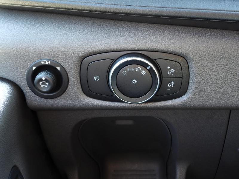 Ford Transit 250 Van Low Roof w/Sliding Pass. 130-in. WB 2020