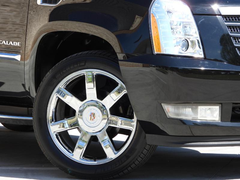 Cadillac Escalade 2WD Luxury 2013