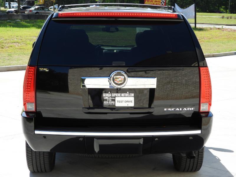 Cadillac Escalade 2WD Luxury 2013