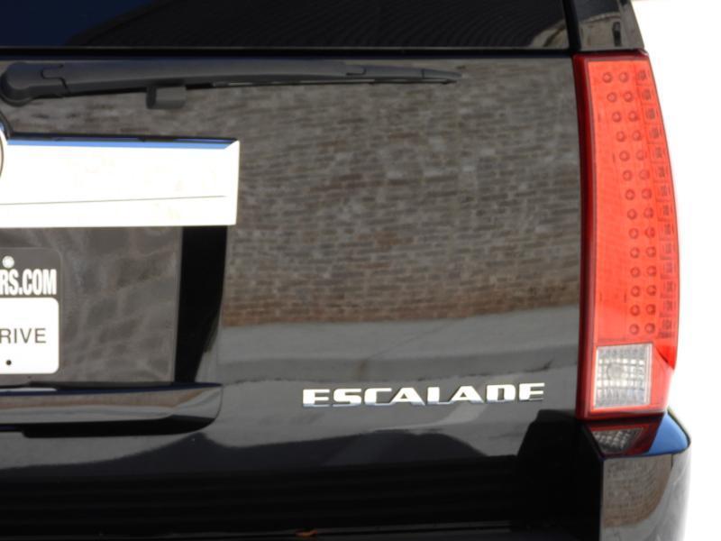 Cadillac Escalade 2WD Luxury 2013