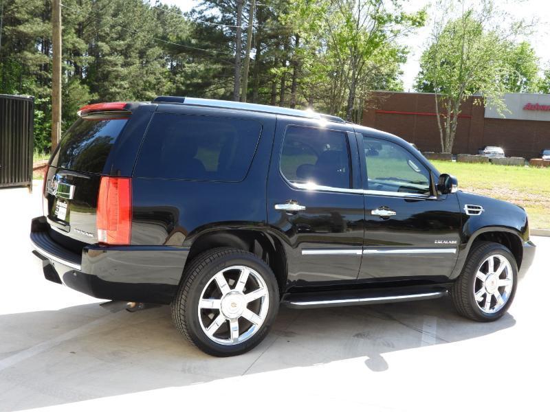 Cadillac Escalade 2WD Luxury 2013