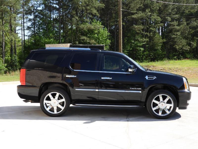 Cadillac Escalade 2WD Luxury 2013
