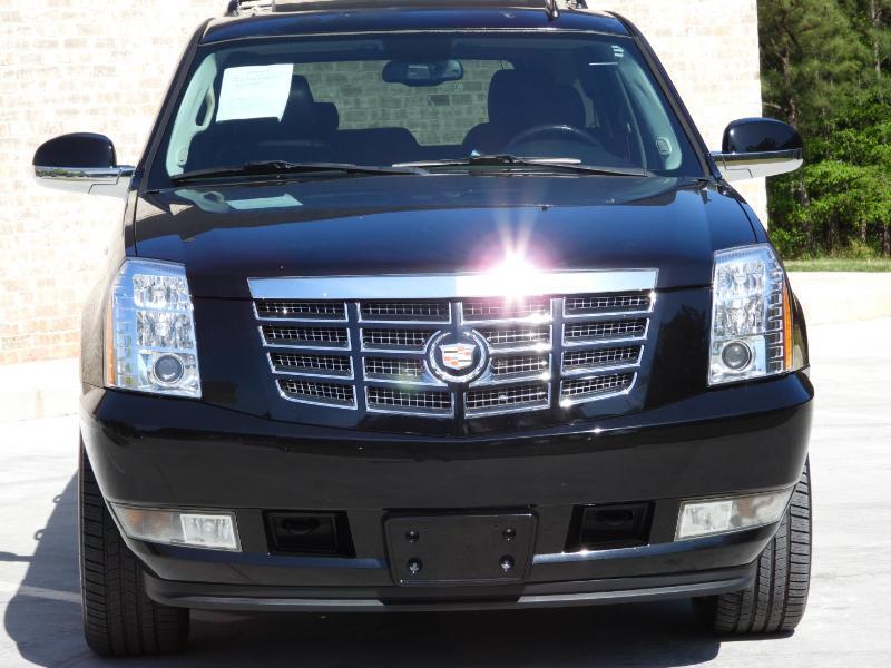 Cadillac Escalade 2WD Luxury 2013