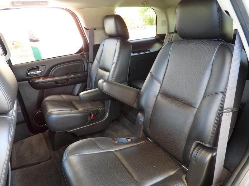 Cadillac Escalade 2WD Luxury 2013