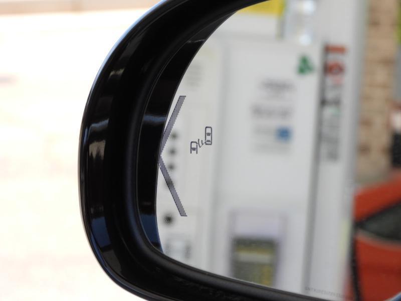 Cadillac Escalade 2WD Luxury 2013