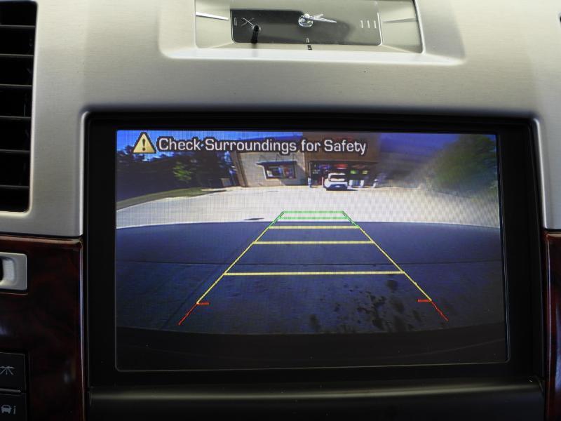 Cadillac Escalade 2WD Luxury 2013