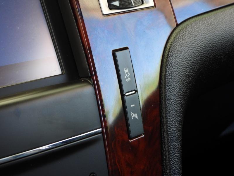 Cadillac Escalade 2WD Luxury 2013