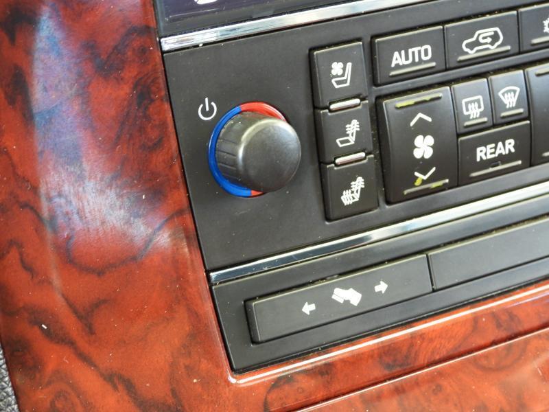 Cadillac Escalade 2WD Luxury 2013