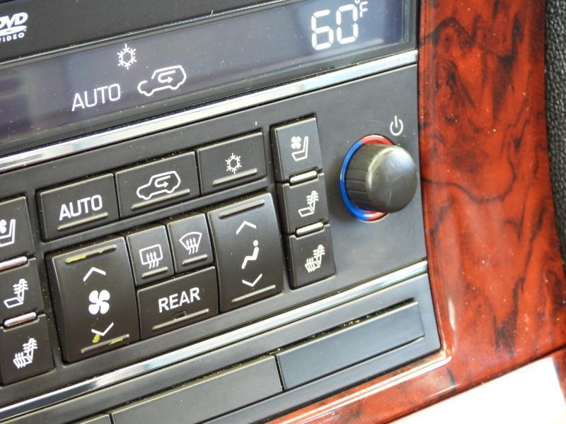 Cadillac Escalade 2WD Luxury 2013