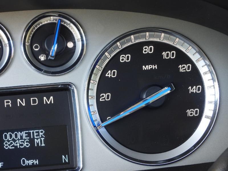 Cadillac Escalade 2WD Luxury 2013