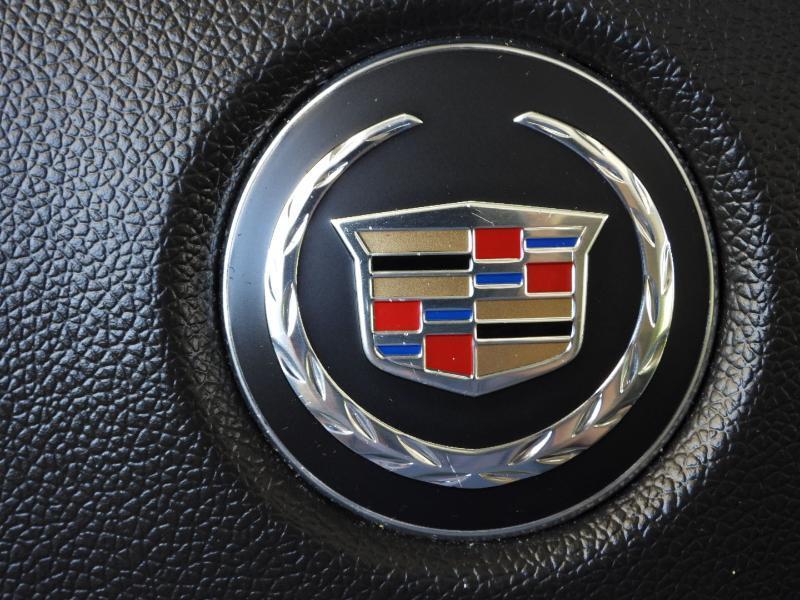 Cadillac Escalade 2WD Luxury 2013