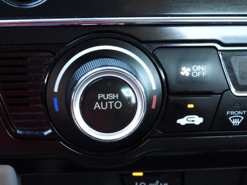 Honda Civic Hybrid CVT AT-PZEV with Leather 2013