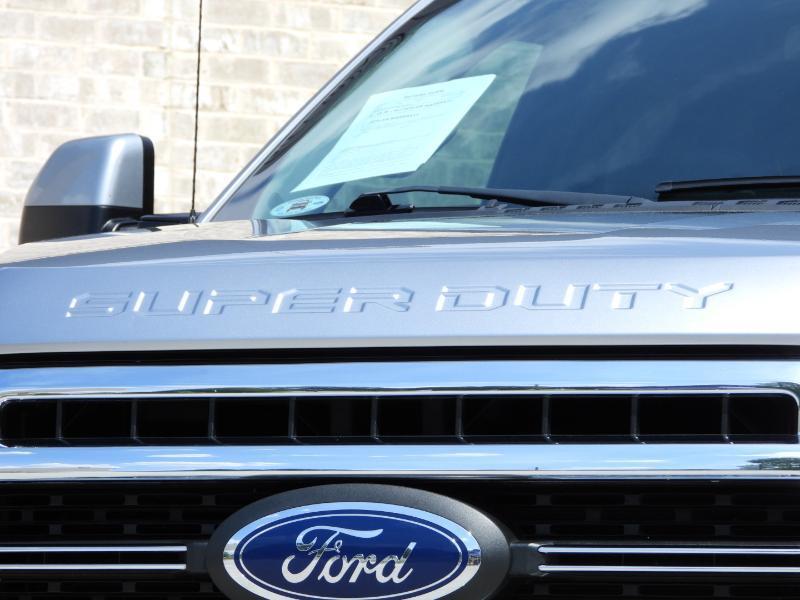 Ford F-250 SD Lariat Crew Cab 4WD 2020