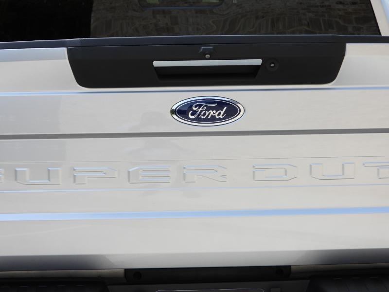 Ford F-250 SD Lariat Crew Cab 4WD 2020