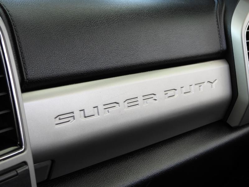 Ford F-250 SD Lariat Crew Cab 4WD 2020