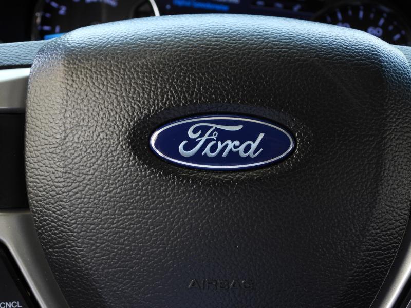 Ford F-250 SD Lariat Crew Cab 4WD 2020