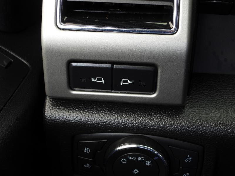 Ford F-250 SD Lariat Crew Cab 4WD 2020