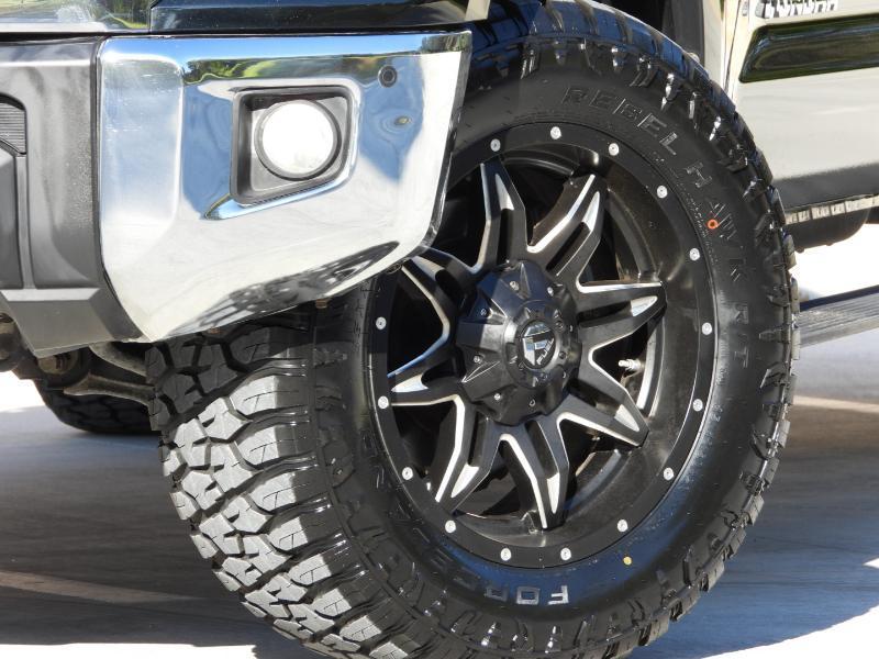 Toyota Tundra Limited 5.7L CrewMax 2WD 2016