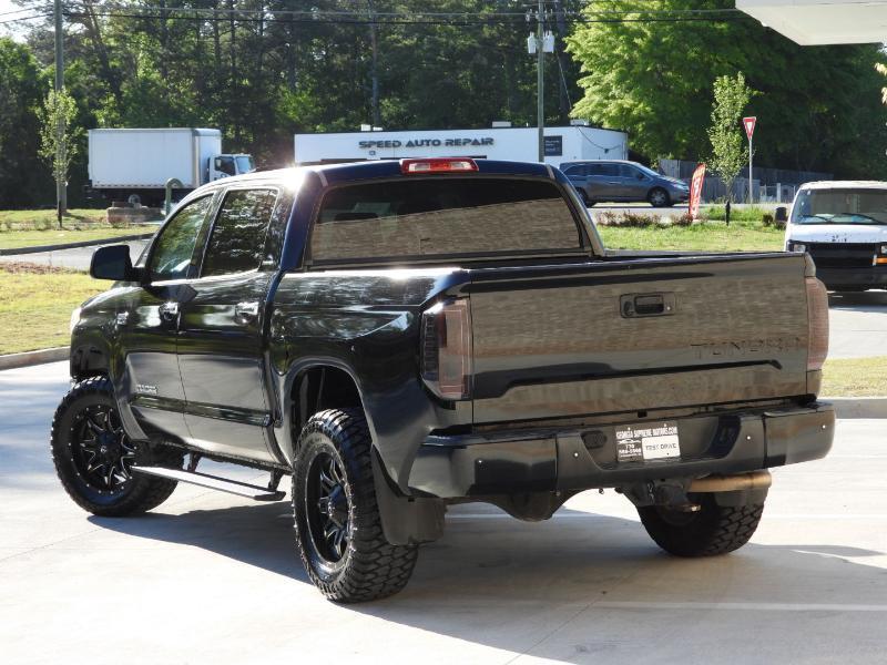 Toyota Tundra Limited 5.7L CrewMax 2WD 2016