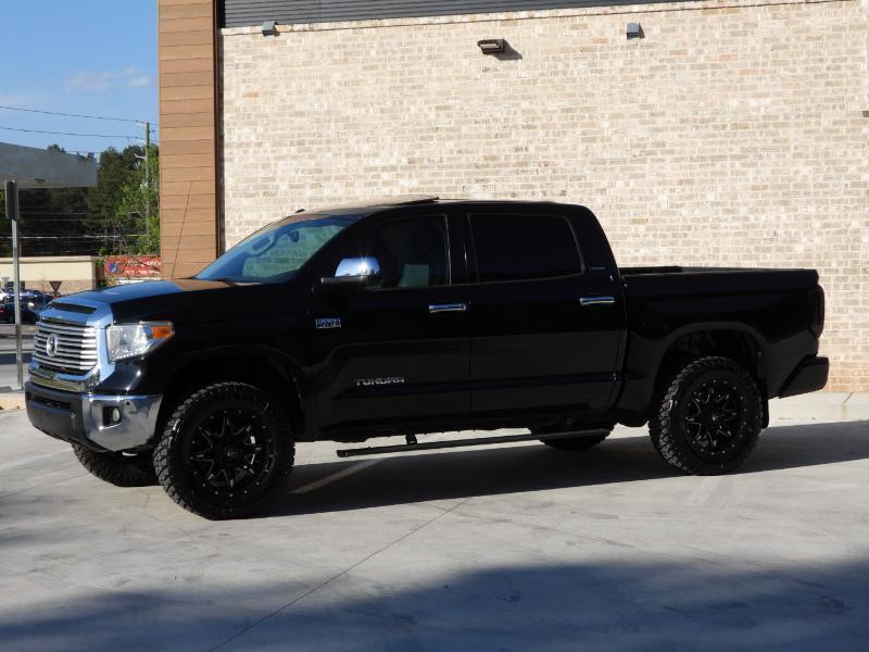 Toyota Tundra Limited 5.7L CrewMax 2WD 2016