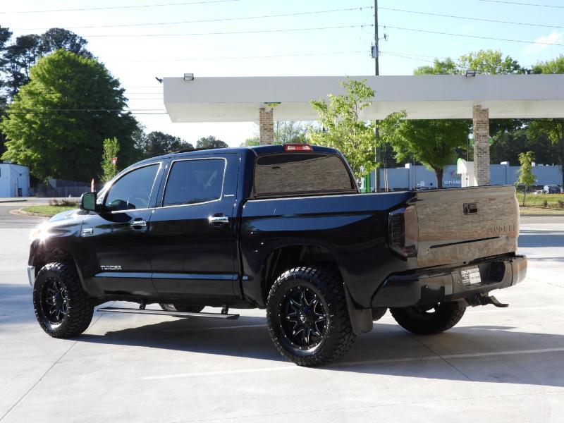 Toyota Tundra Limited 5.7L CrewMax 2WD 2016