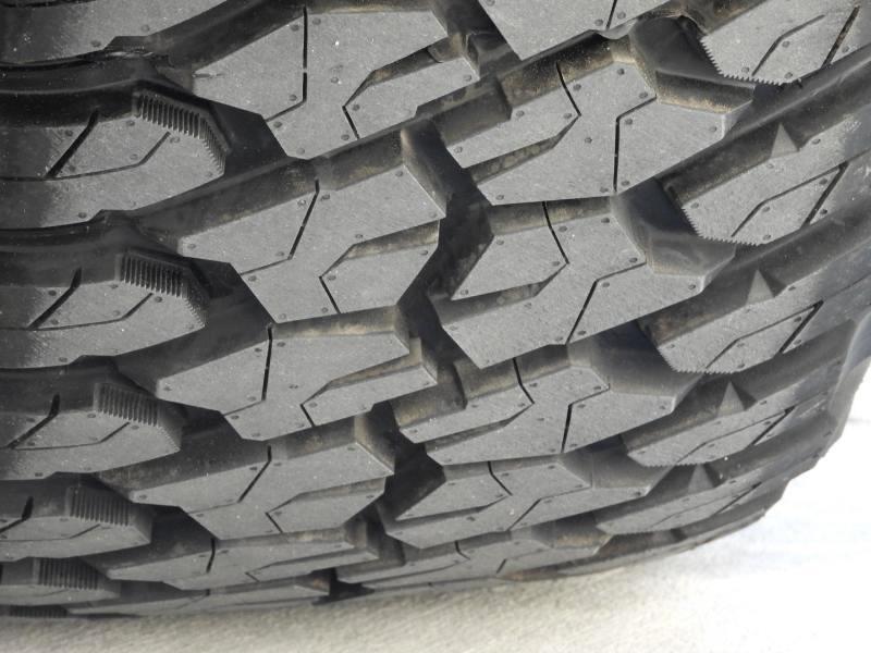 Toyota Tundra Limited 5.7L CrewMax 2WD 2016