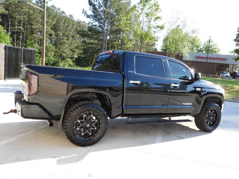 Toyota Tundra Limited 5.7L CrewMax 2WD 2016