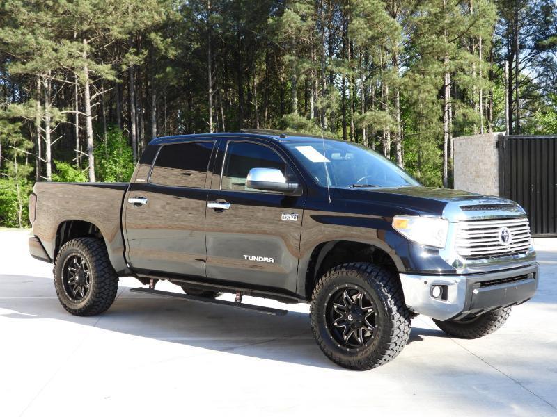 Toyota Tundra Limited 5.7L CrewMax 2WD 2016