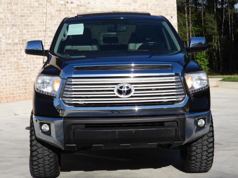 Toyota Tundra Limited 5.7L CrewMax 2WD 2016